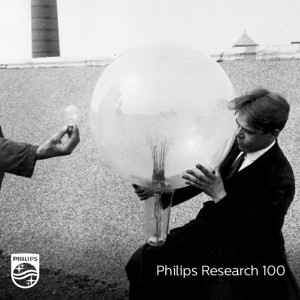 20151010_Philips_giant bulb